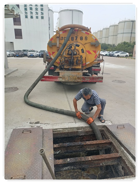 大朗镇隔油池清掏