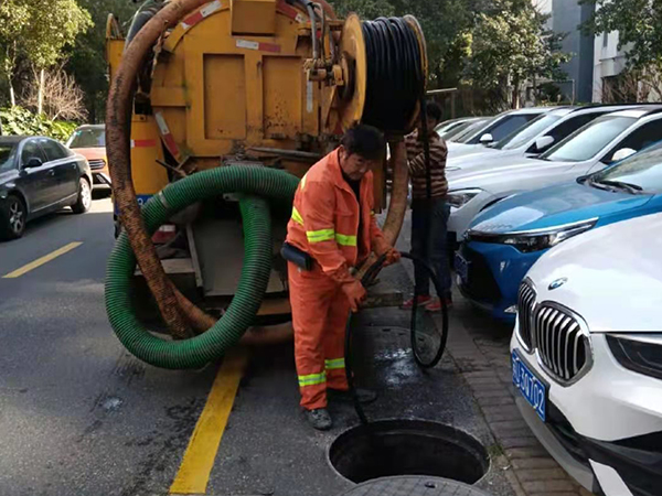 大朗镇排污管道清淤